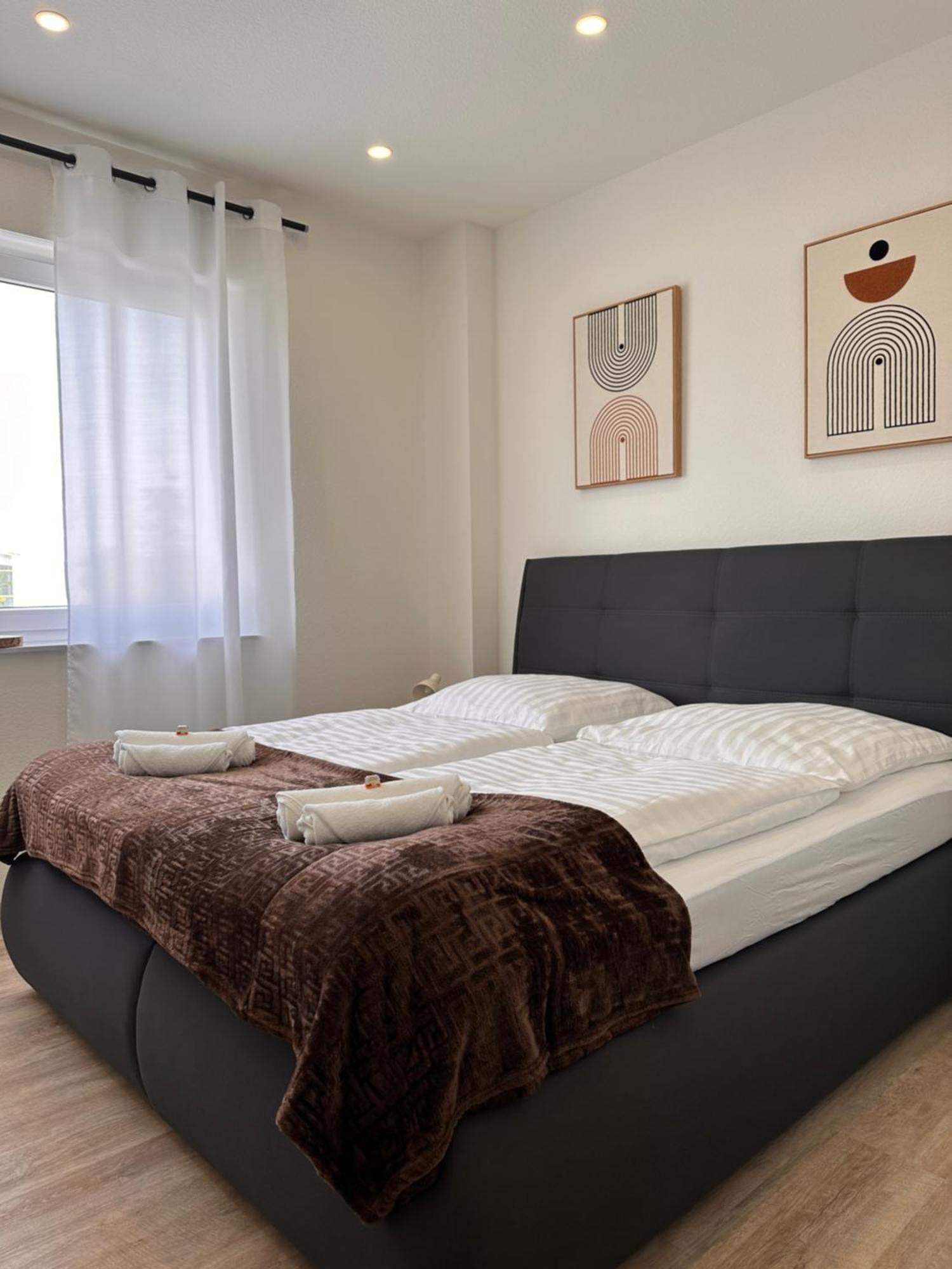 Amao-Obsidian I 120Qm I Elegantes Business- & Familienapartment I 3 Schlafzimmer I Kingsize Betten 슈바나우 외부 사진